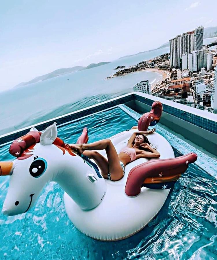 Beachfront Scenia Bay Apartment Nha Trang Ngoại thất bức ảnh