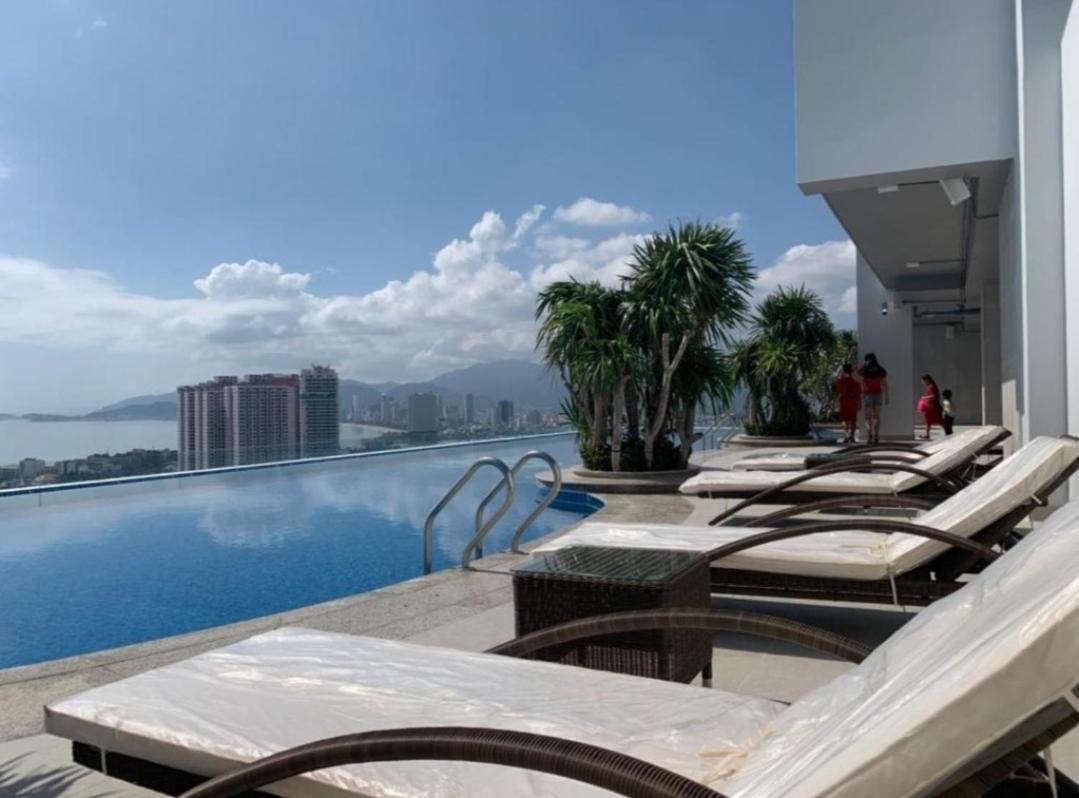 Beachfront Scenia Bay Apartment Nha Trang Ngoại thất bức ảnh