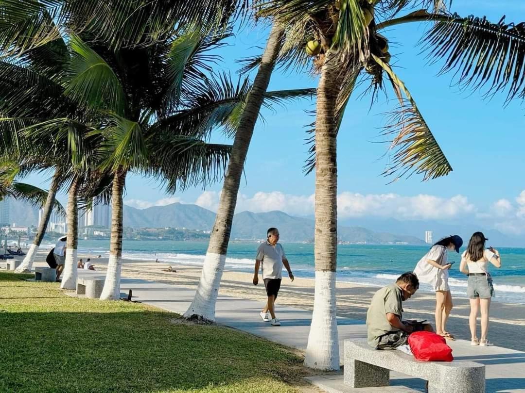 Beachfront Scenia Bay Apartment Nha Trang Ngoại thất bức ảnh