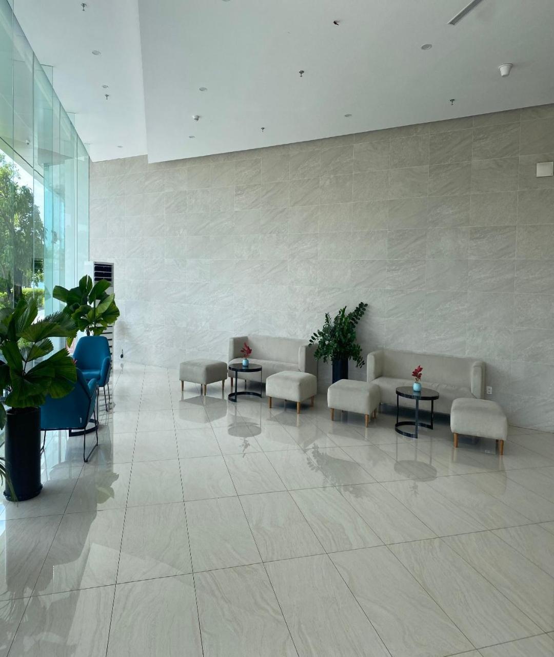Beachfront Scenia Bay Apartment Nha Trang Ngoại thất bức ảnh